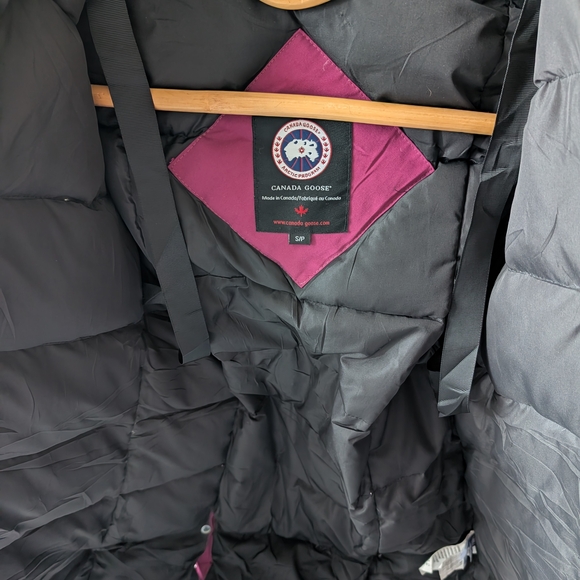 Canada Goose Women's Kensington Parka - Pink - Size Small - Picture 8 of 11